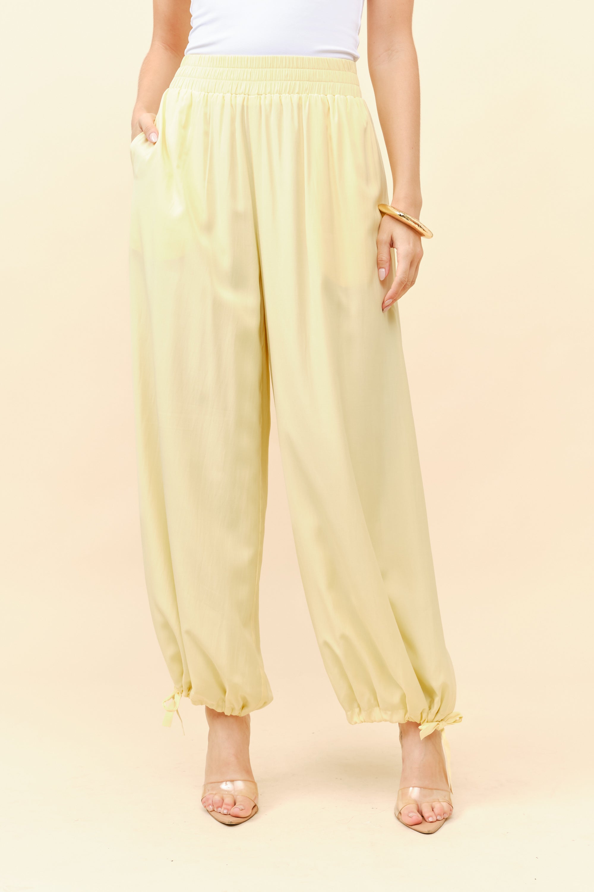TCH0054- Harem Inspired Relaxed Fit Pants/ Pre-packed: S/M(4) – M/L(2) – 6pcs
