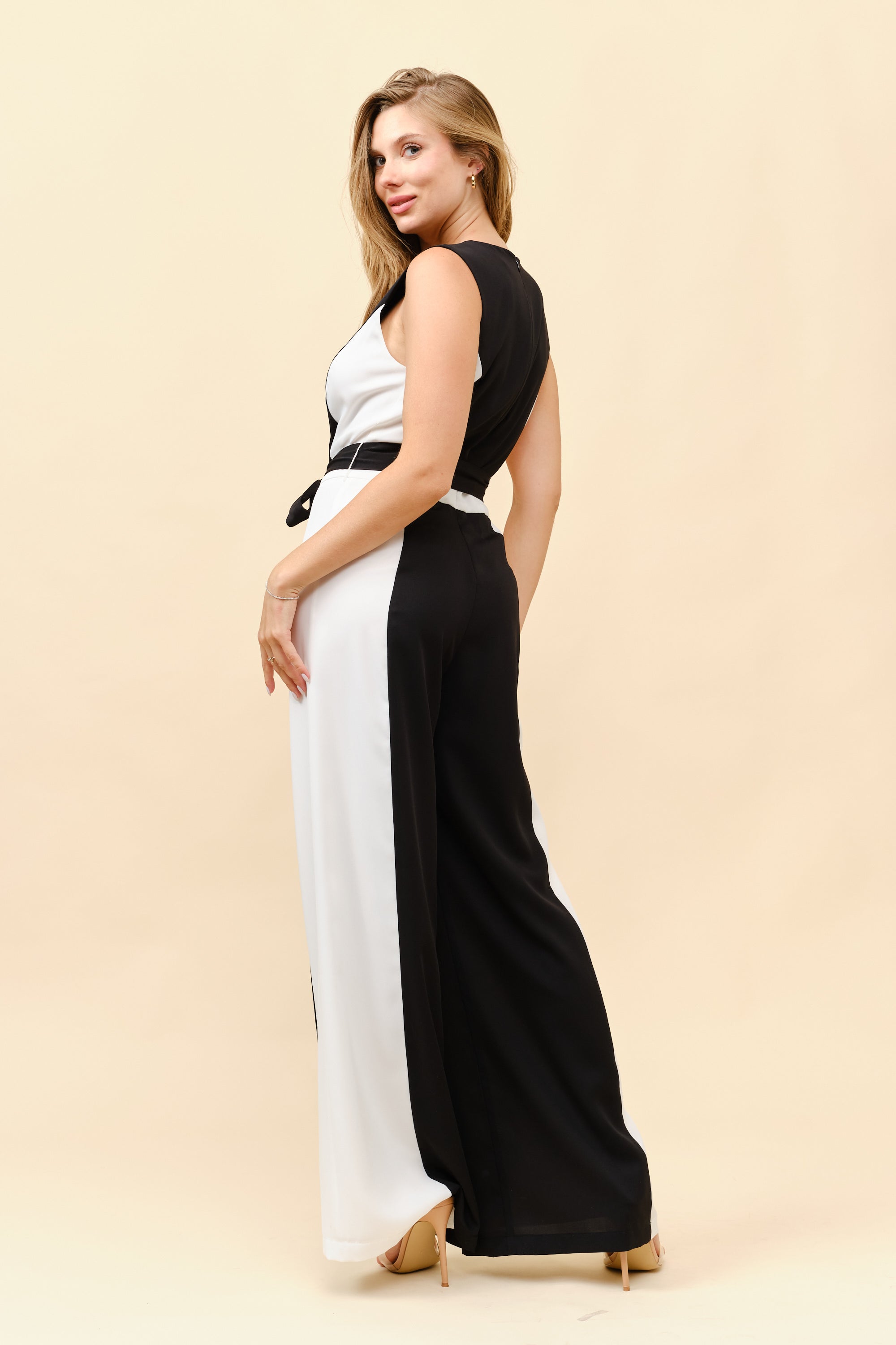 TCS24110- Color block wide leg jumpsuit/ Pre-packed: S(2) – M(2) – L(2) – 6pcs
