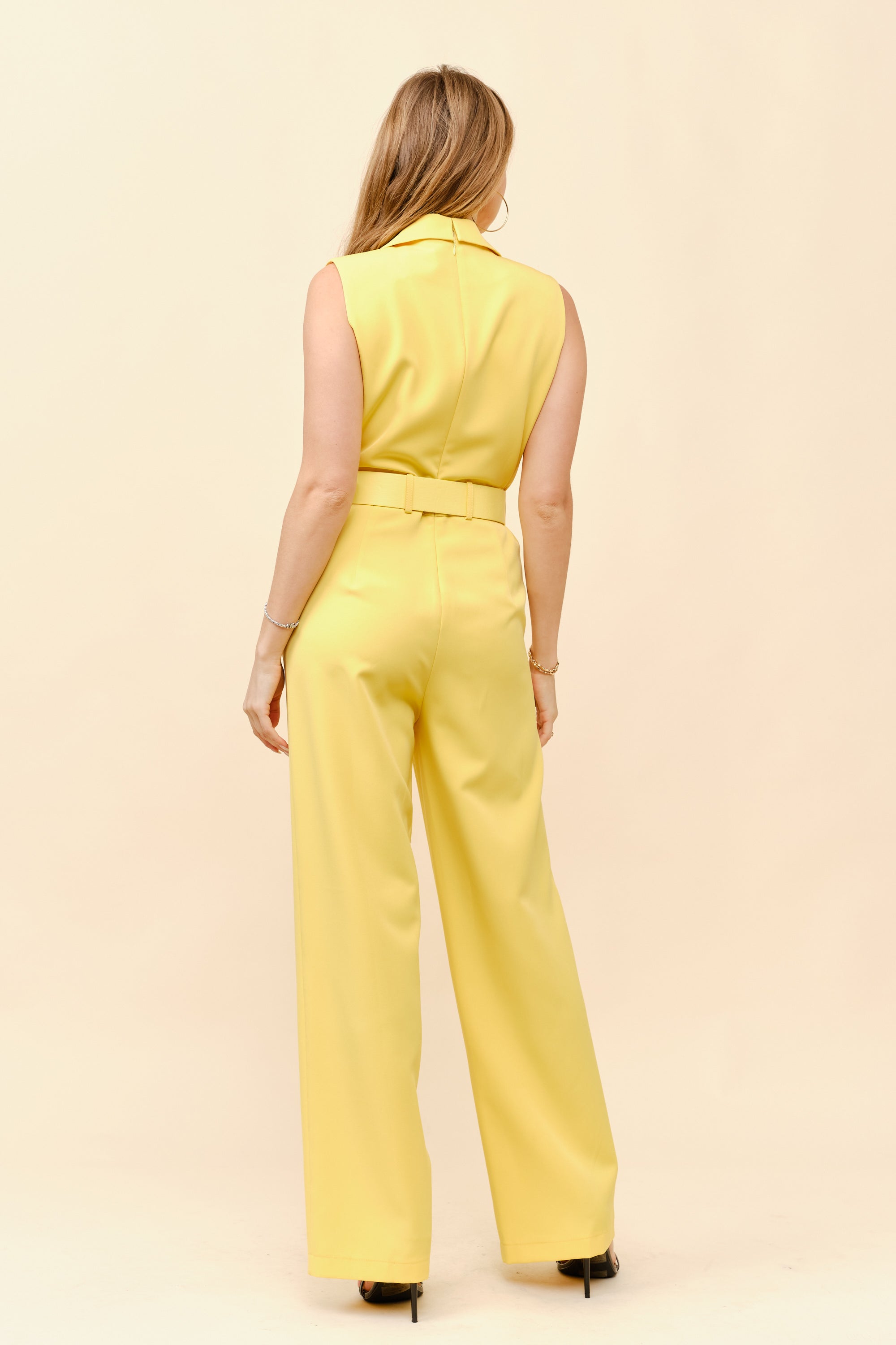 TCS0145- Sleeveless Notched Lapel Wide-Leg Jumpsuit with Belt/ Pre-packed: S(2) – M(2) – L(2) – 6pcs