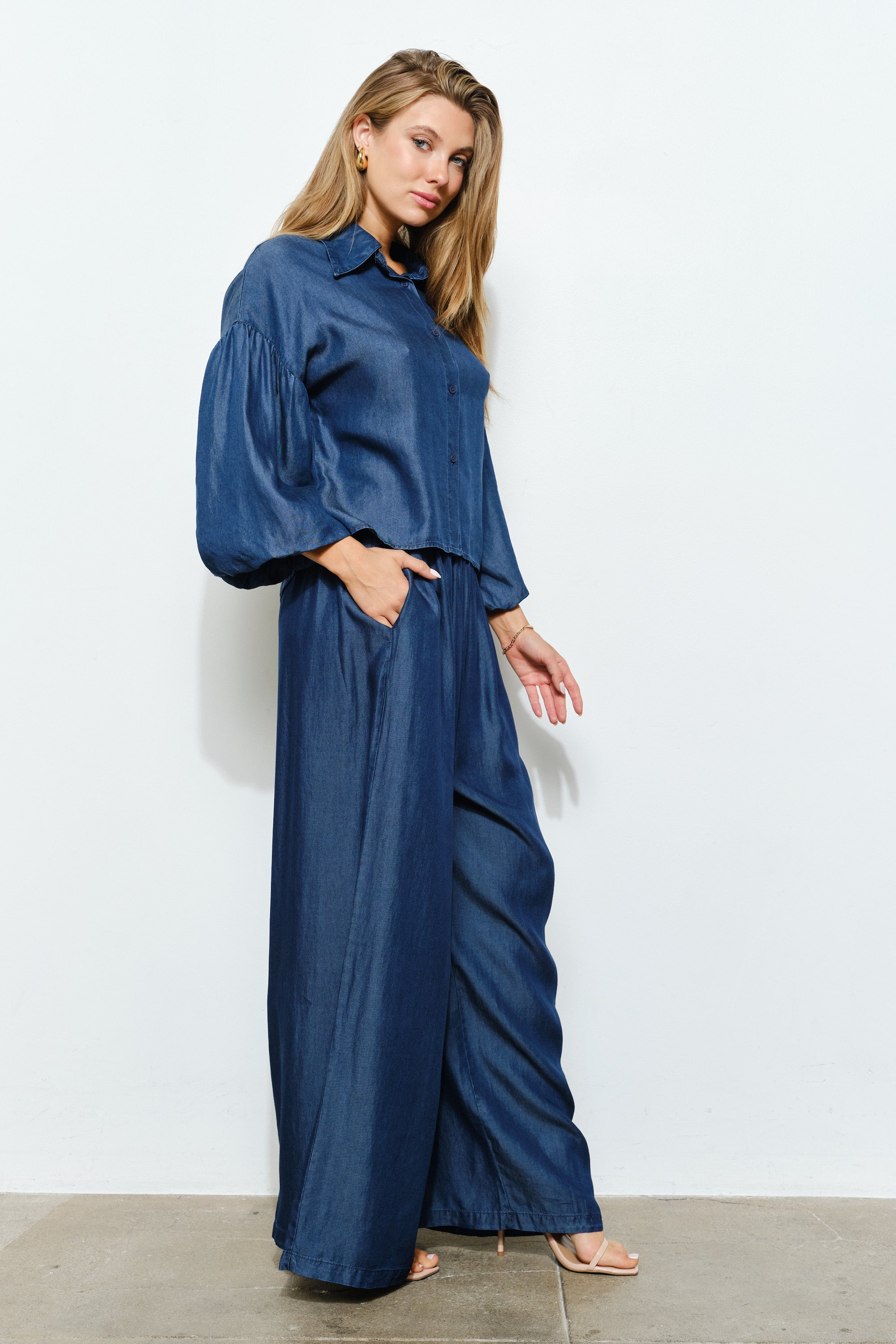 TCS2896 - Relaxed Fit Denim Two-Piece Set/ Pre-packed: S(2) – M(2) – L(2) – 6pcs