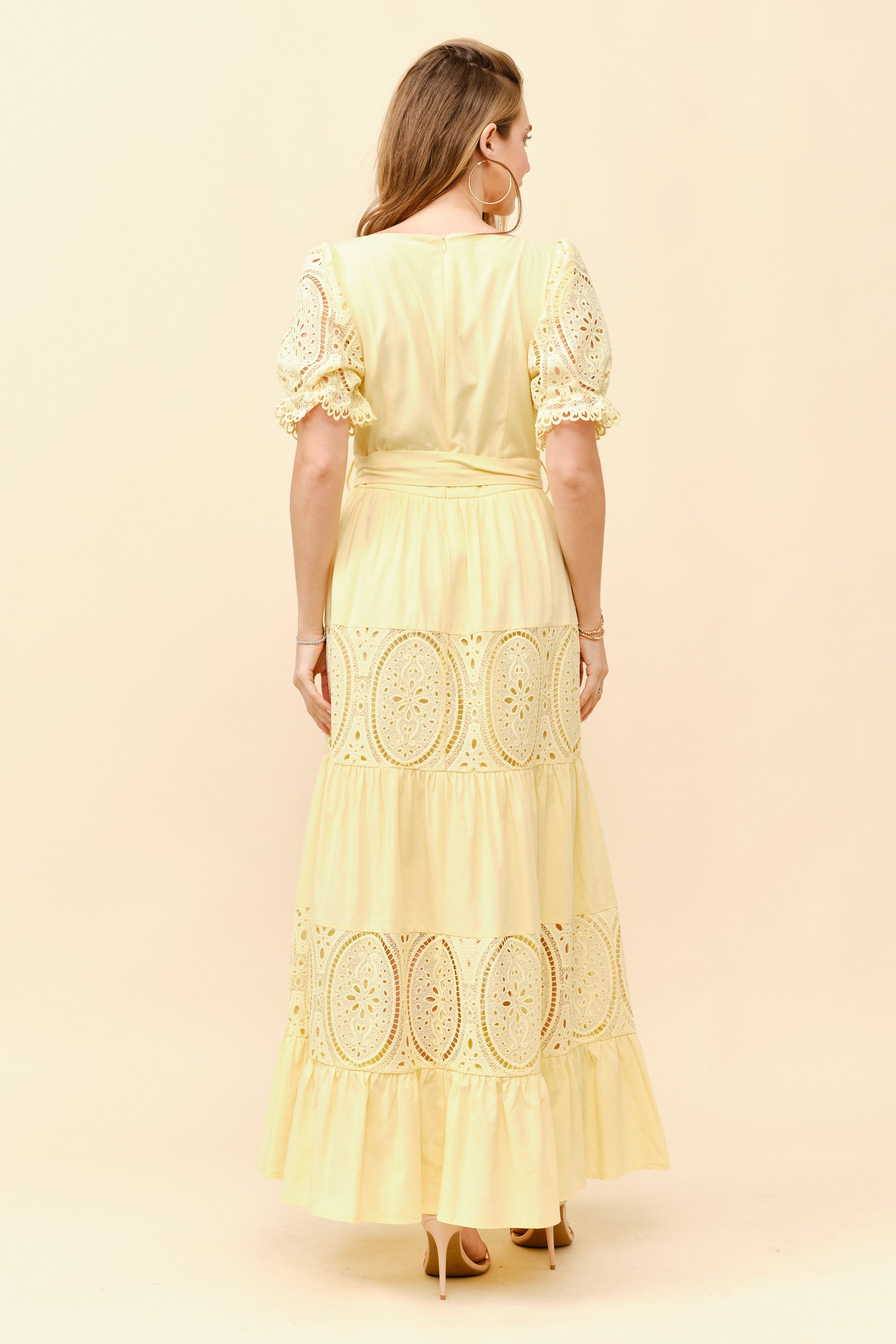 TCS2926- Flowy silhouette with a self-tie waist belt/ Pre-packed: S(2) – M(2) – L(2) – 6pcs