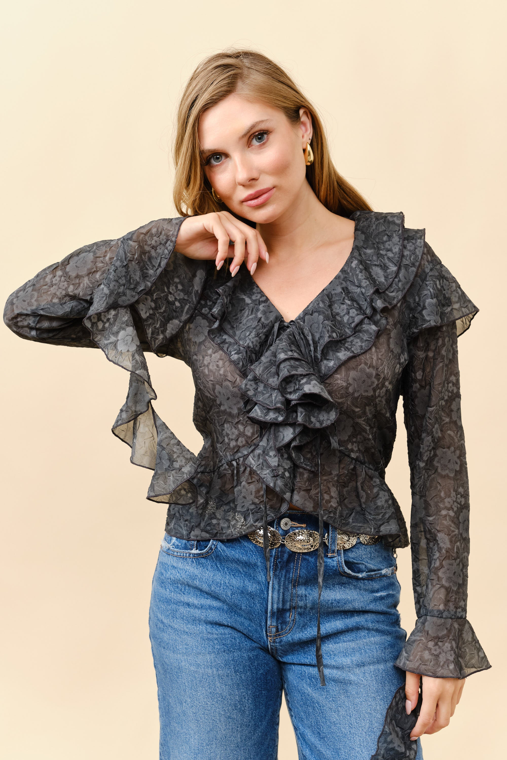 TM098- Ruffle Front Top/ Pre-packed: S(2) – M(2) – L(2) – 6pcs